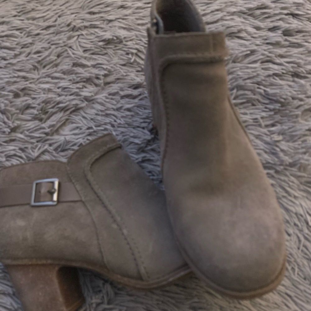 Clark’s Collection Ankle Boots